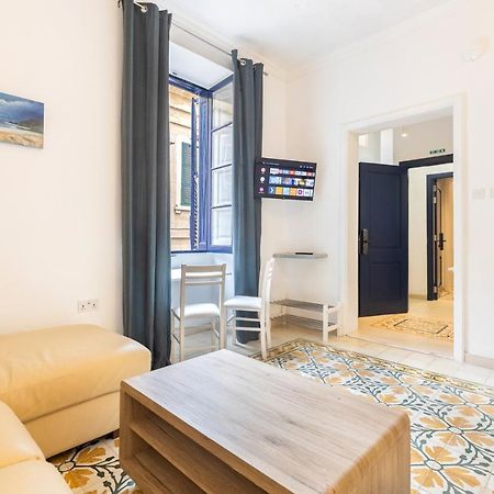A Studio Apartment In Malta'S Capital Valletta Exteriör bild